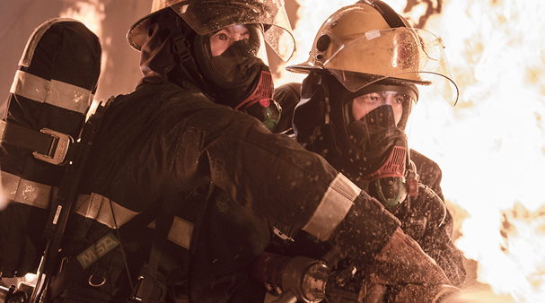 As the Light Goes Out (2014)