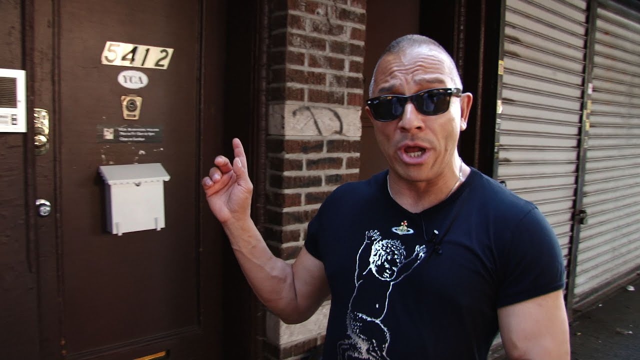 Who the F**k is That Guy? The Fabulous Journey of Michael Alago (2017)