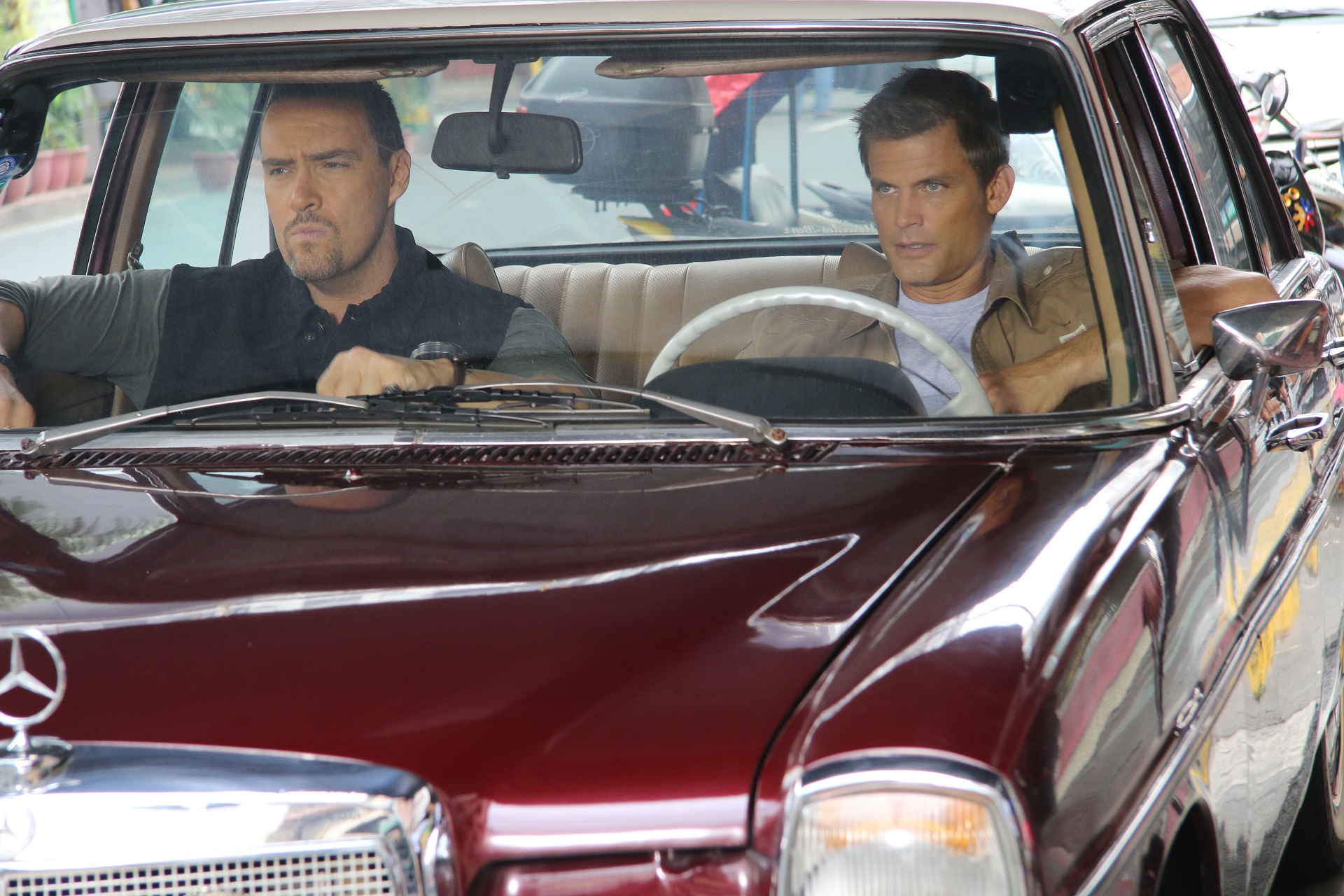 ITN Distribution Picks Up “Showdown in Manila” for January Release