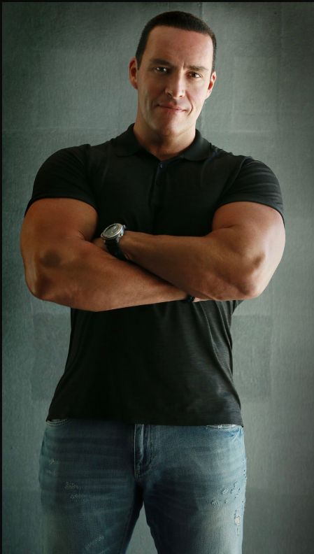 alexandernevsky-round2signature