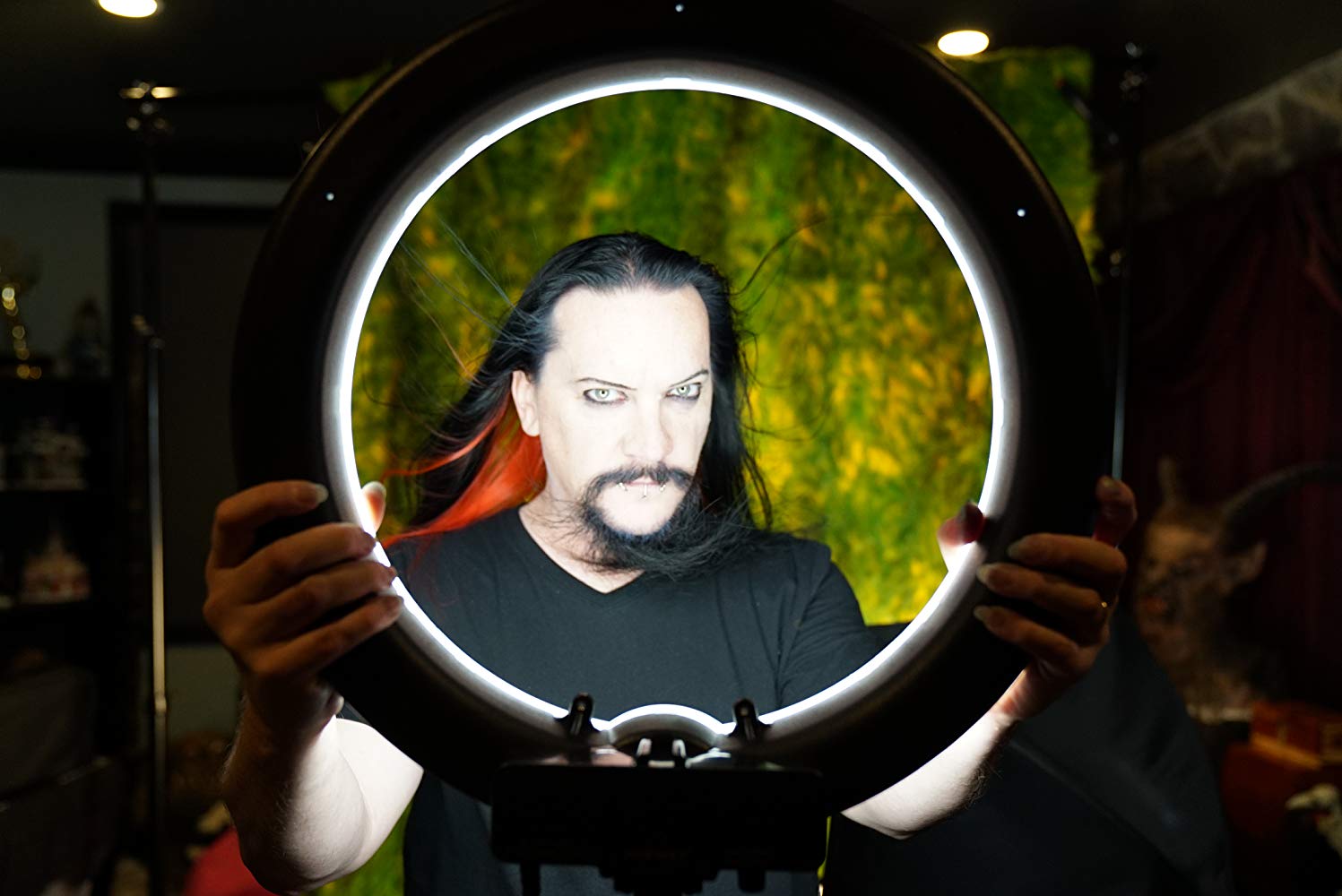 “Slay Belles” Ring, Time for Reading: An Interview with “SpookyDan” Walker