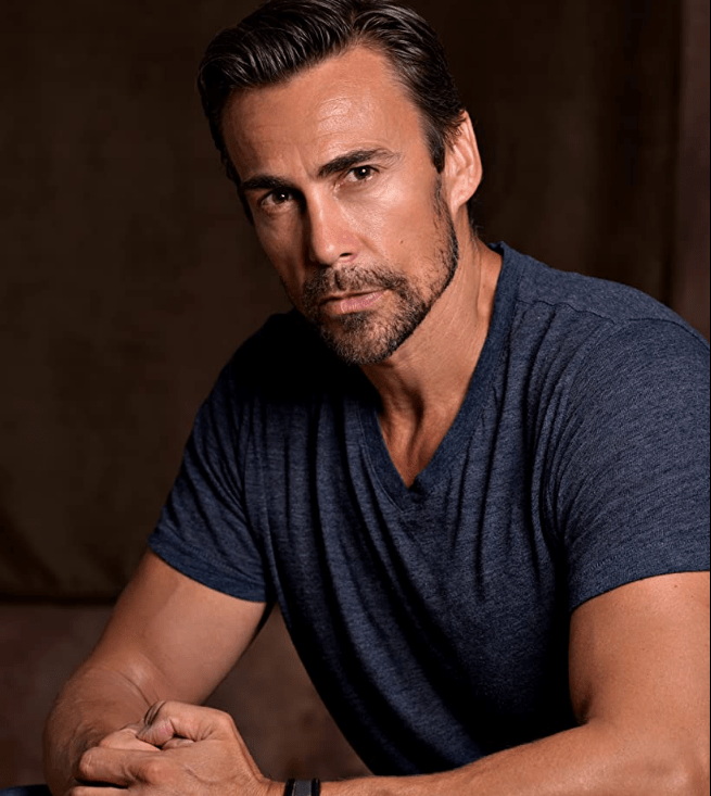 Fighting the “Skylines”: An Exclusive Interview with Daniel&nbsp;Bernhardt