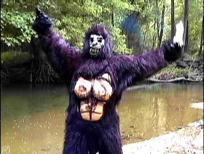 Suburban Sasquatch (USA, 2004; Re-Released 2022)