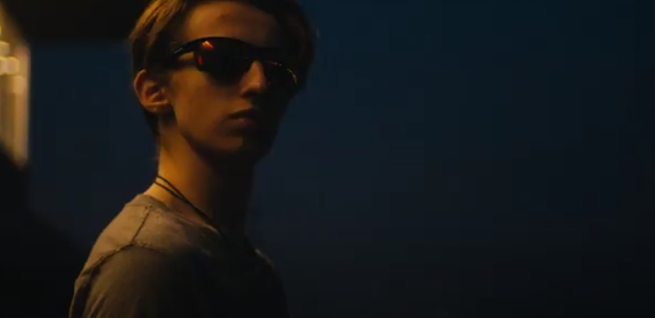 Off the Line (USA, 2025)